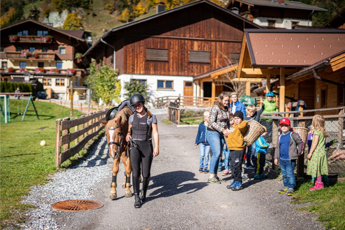 700-Euro-Gutschein für Urlaub im Familienhotel Oberkarteis