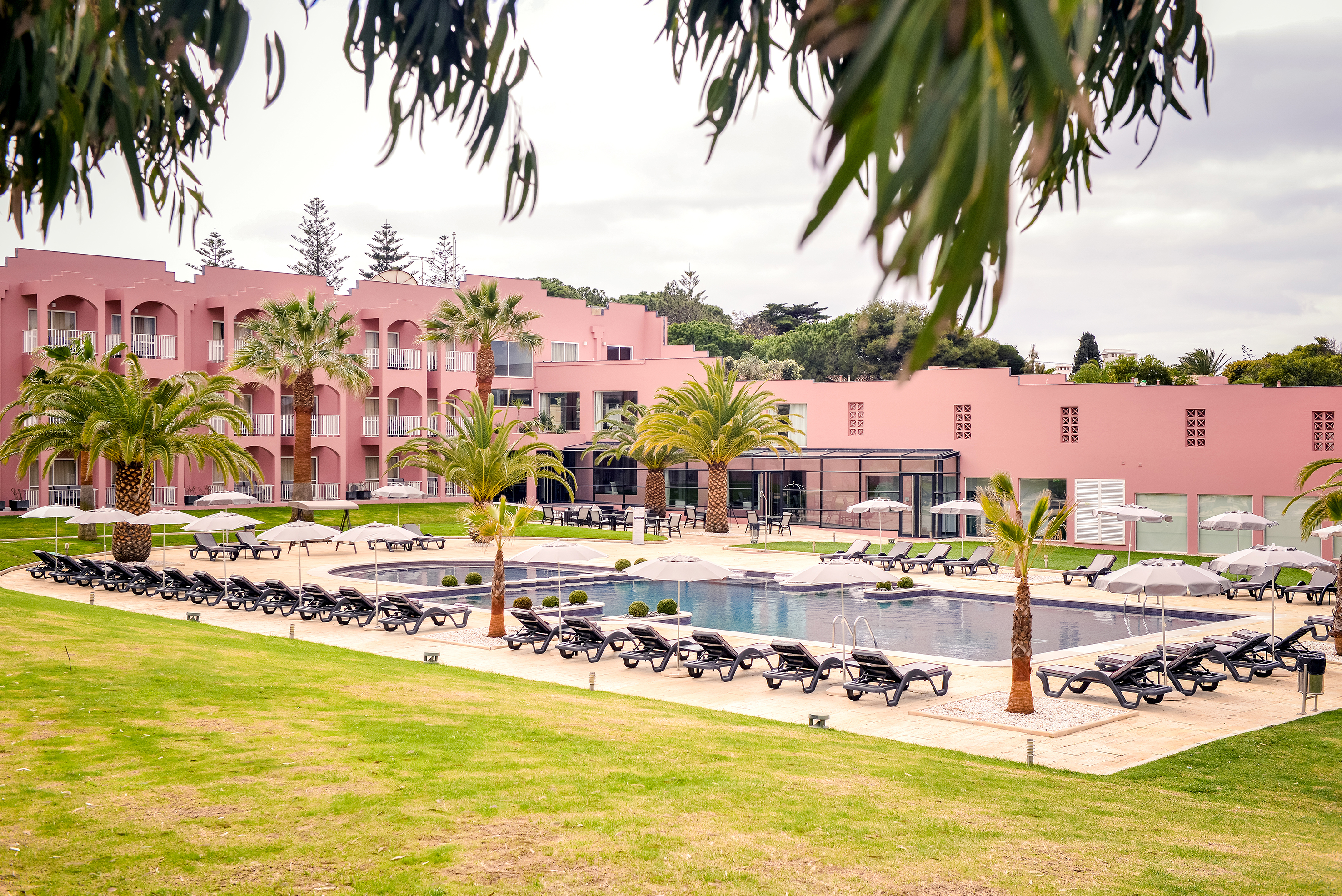 6 Nächte im 4-Sterne-Hotel Vila Galé Collection Praia für 2 Personen