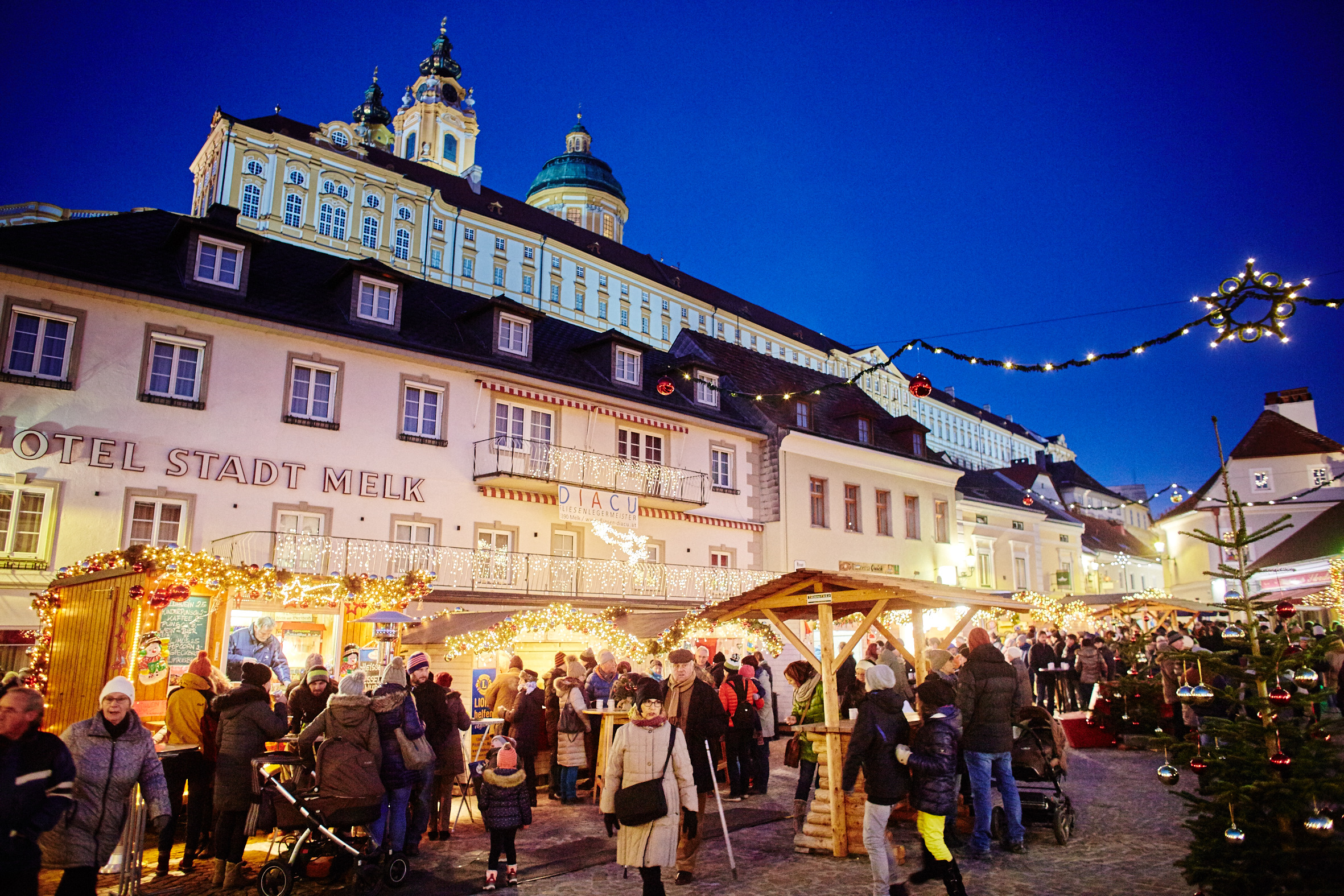 4****Sup. MS Primadonna Weihnachtskreuzfahrt von Passau bis Budapest für 2 Personen